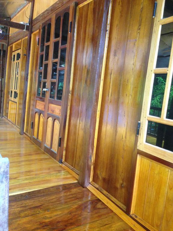 Ba Be Lake Homestay - Quynh Chi Exterior photo